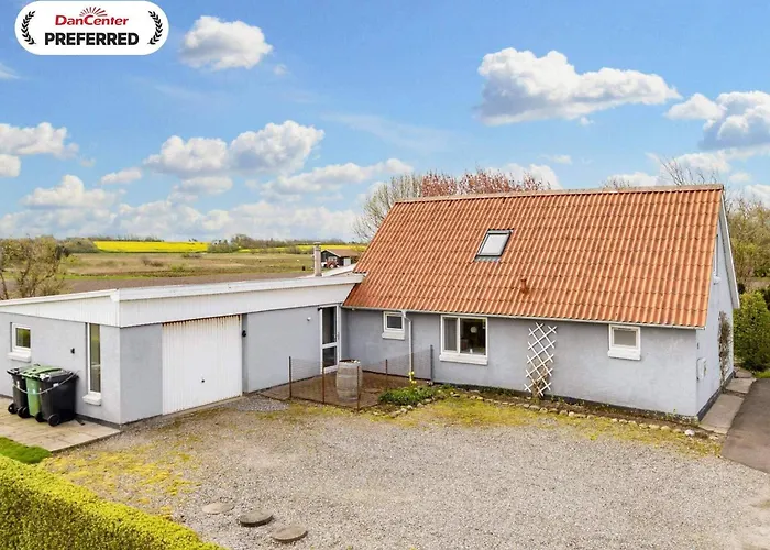 9 Person In Thyholm-by Traum * Thyholm